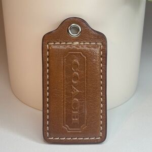 Coach vintage large  brown leather hang tag